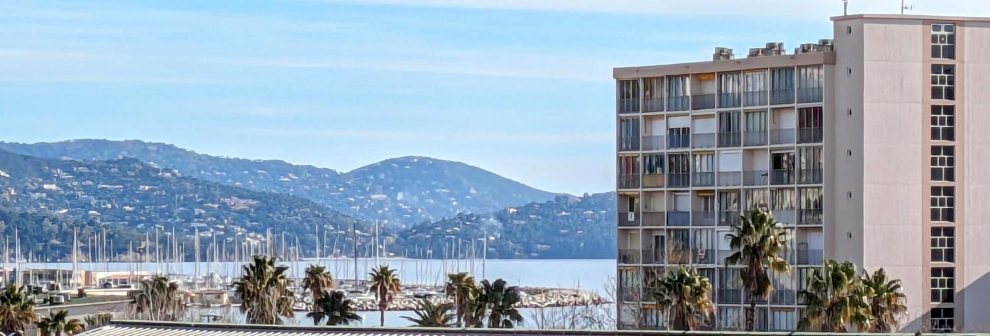 Studio Avec Coin Nuit, 100 M De La Mer Le Lavandou Exterior photo